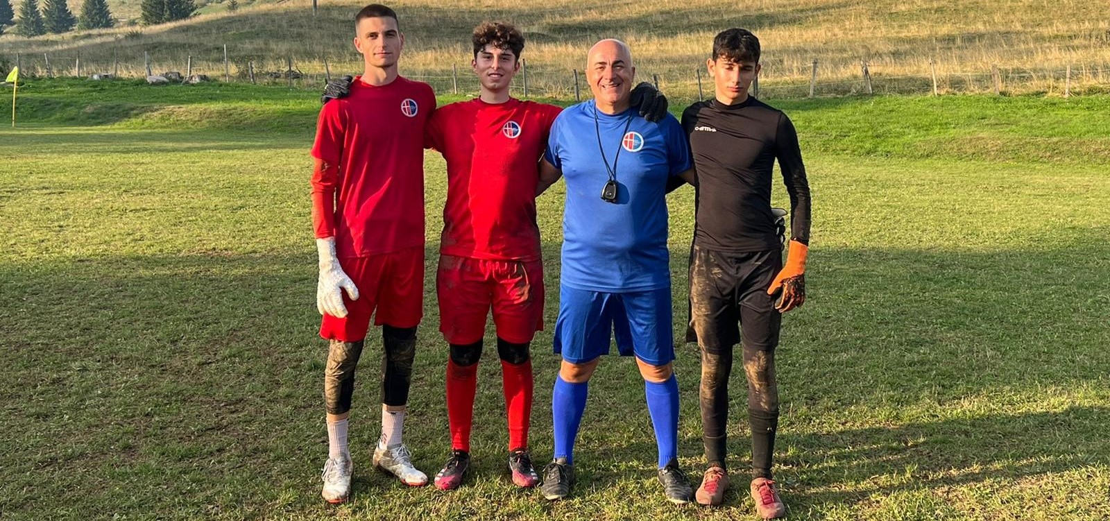 Calcio, Albenga. I colori dei quartieri cittadini prendono forma sulle  casacche dei portieri 